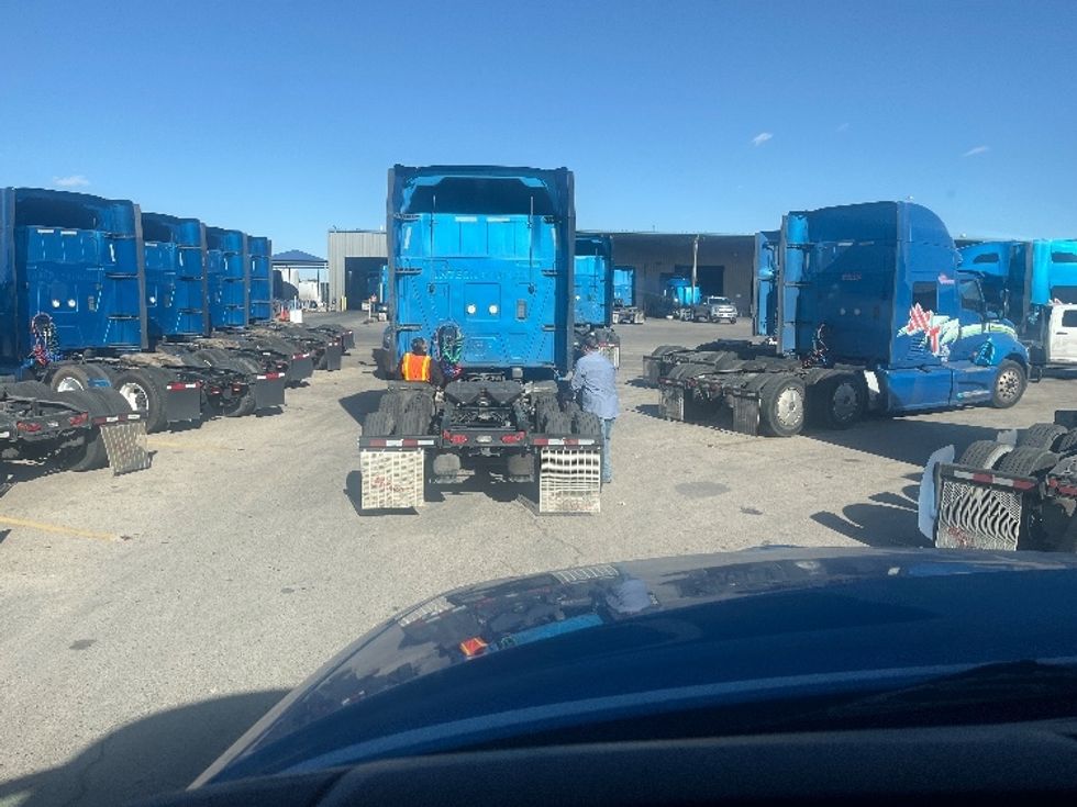 Sleeper Tractor-Heavy Duty Tractors-International-2020-LT625-El Paso-TX-716,200\n\t\tmiles-$ 30,500 - Image 11