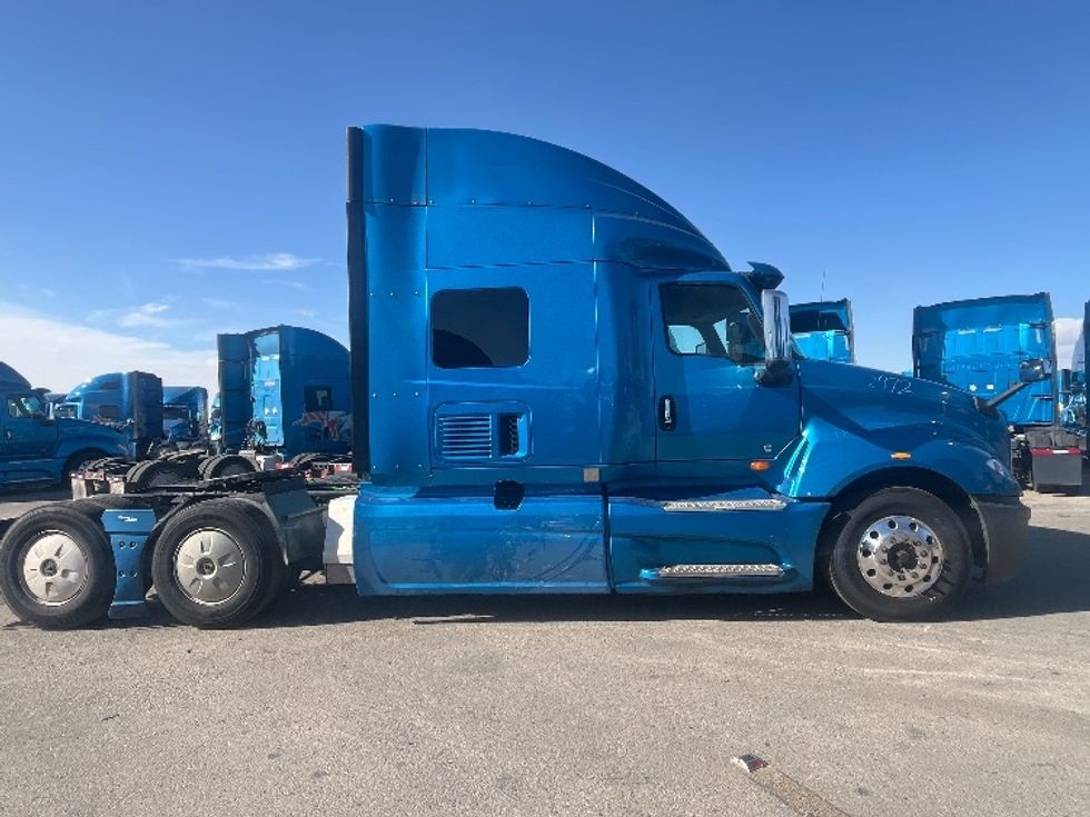 Sleeper Tractor-Heavy Duty Tractors-International-2020-LT625-El Paso-TX-716,200\n\t\tmiles-$ 30,500 - Image 8