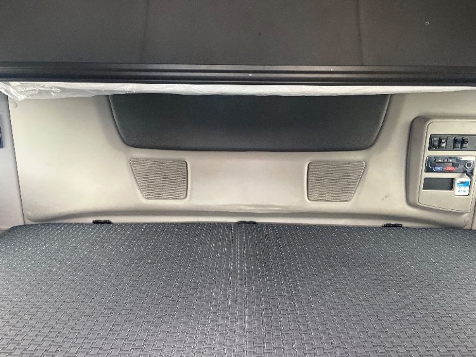 Sleeper Tractor-Heavy Duty Tractors-International-2020-LT625-El Paso-TX-716,766\n\t\tmiles-$ 30,500 - Image 16