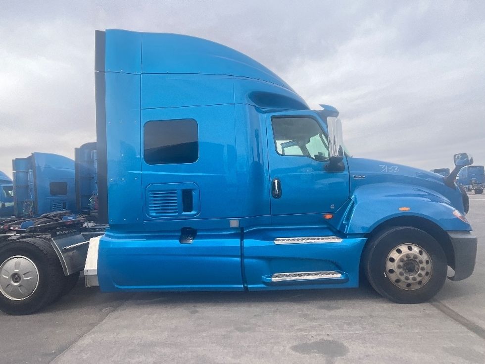 Sleeper Tractor-Heavy Duty Tractors-International-2020-LT625-El Paso-TX-716,766\n\t\tmiles-$ 30,500 - Image 8