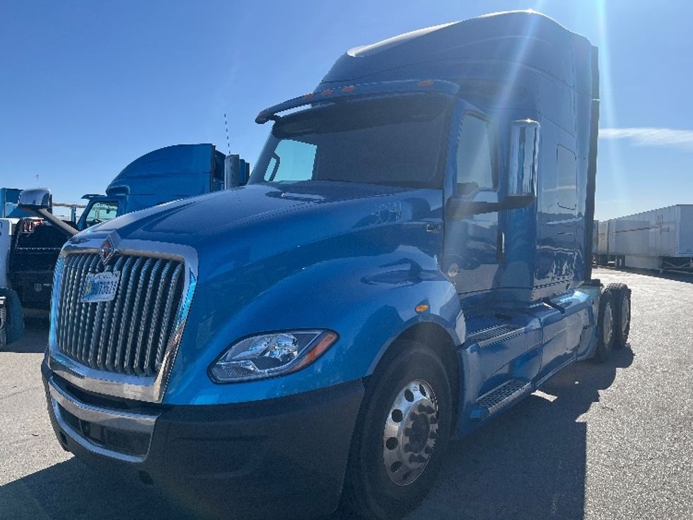 Sleeper Tractor-Heavy Duty Tractors-International-2020-LT625-El Paso-TX-721,935\n\t\tmiles-$ 30,250 - Image 3