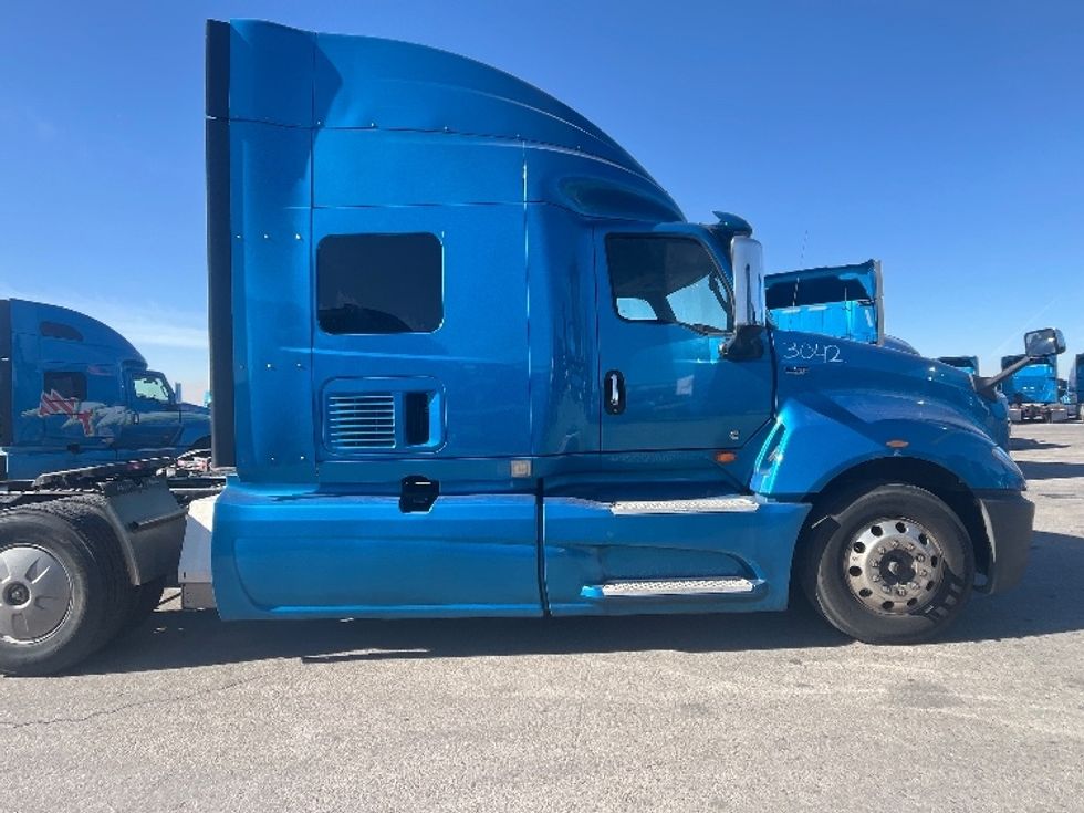 Sleeper Tractor-Heavy Duty Tractors-International-2020-LT625-El Paso-TX-721,935\n\t\tmiles-$ 30,250 - Image 8