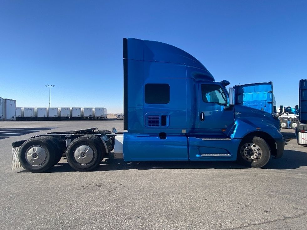 Sleeper Tractor-Heavy Duty Tractors-International-2020-LT625-El Paso-TX-723,061\n\t\tmiles-$ 30,000 - Image 8