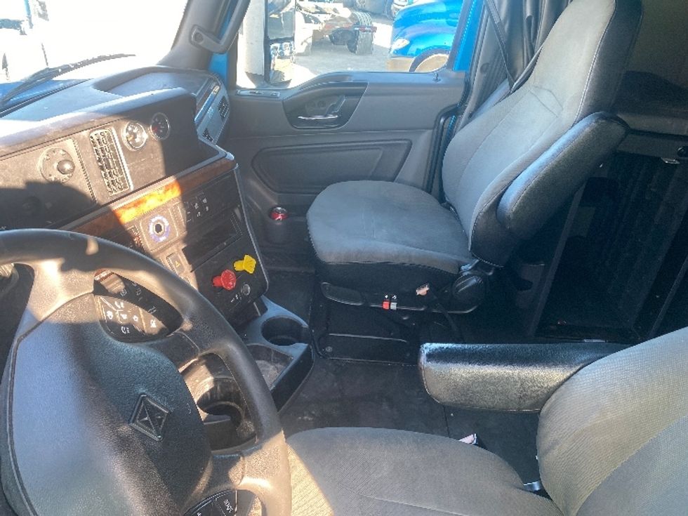 Sleeper Tractor-Heavy Duty Tractors-International-2020-LT625-El Paso-TX-723,482\n\t\tmiles-$ 40,250 - Image 10