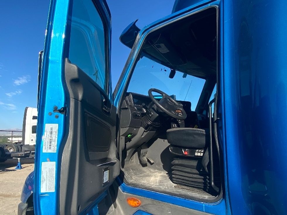 Sleeper Tractor-Heavy Duty Tractors-International-2020-LT625-El Paso-TX-723,482\n\t\tmiles-$ 40,250 - Image 9