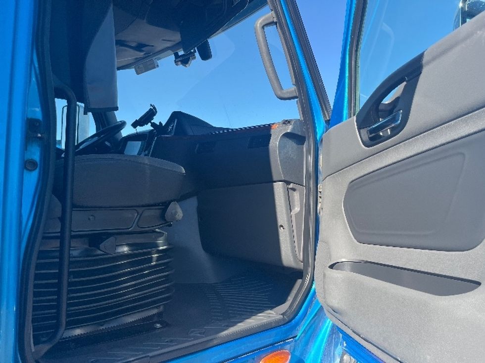 Sleeper Tractor-Heavy Duty Tractors-International-2020-LT625-El Paso-TX-723,820\n\t\tmiles-$ 30,000 - Image 13