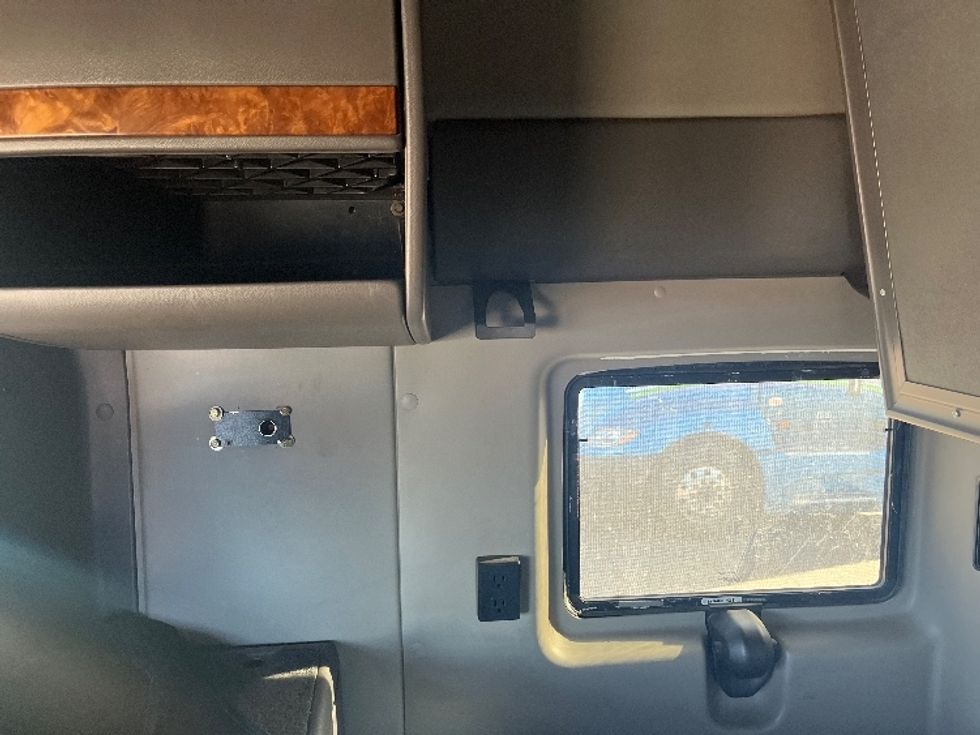 Sleeper Tractor-Heavy Duty Tractors-International-2020-LT625-El Paso-TX-723,820\n\t\tmiles-$ 30,000 - Image 19