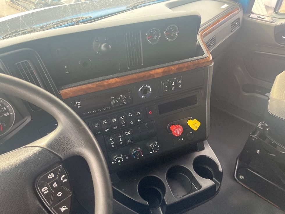 Sleeper Tractor-Heavy Duty Tractors-International-2020-LT625-El Paso-TX-724,567\n\t\tmiles-$ 30,000 - Image 9