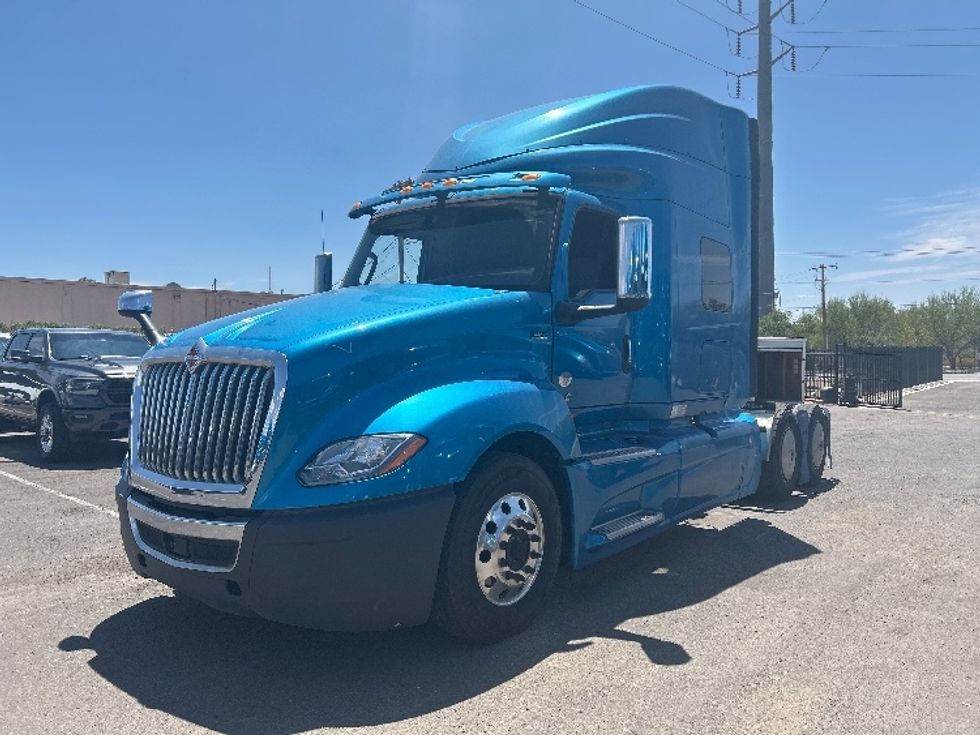 Sleeper Tractor-Heavy Duty Tractors-International-2020-LT625-El Paso-TX-725,675\n\t\tmiles-$ 29,000 - Image 3