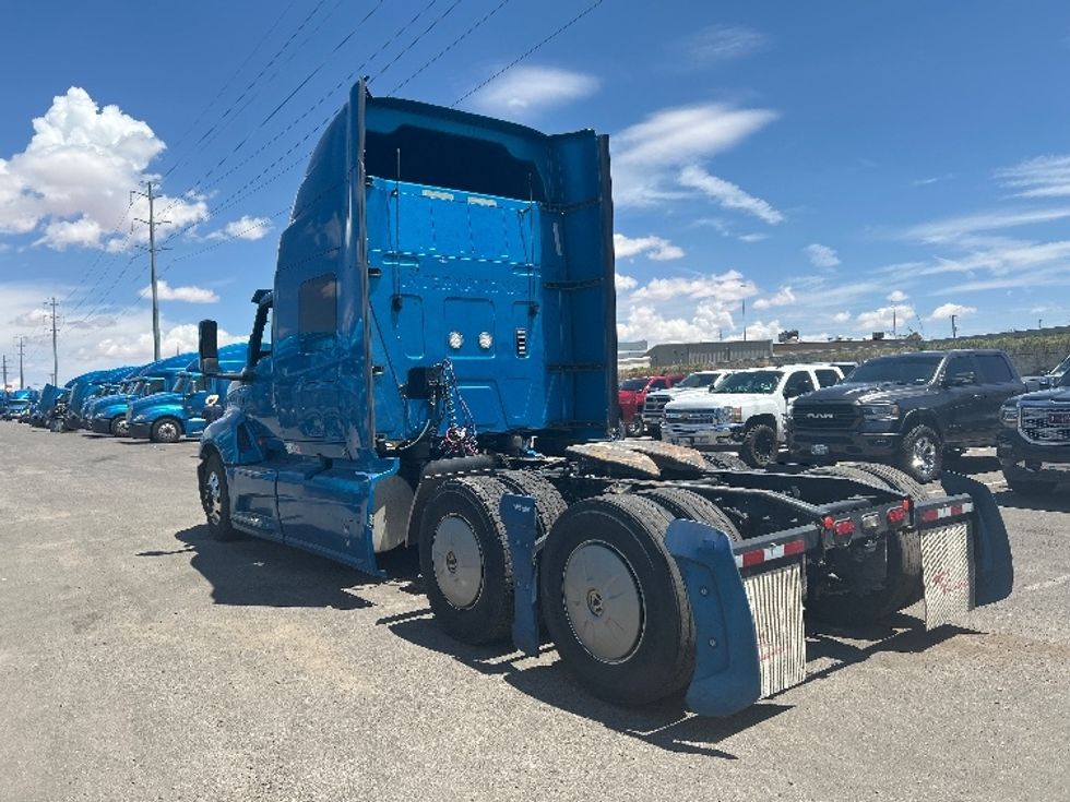 Sleeper Tractor-Heavy Duty Tractors-International-2020-LT625-El Paso-TX-725,675\n\t\tmiles-$ 29,000 - Image 5