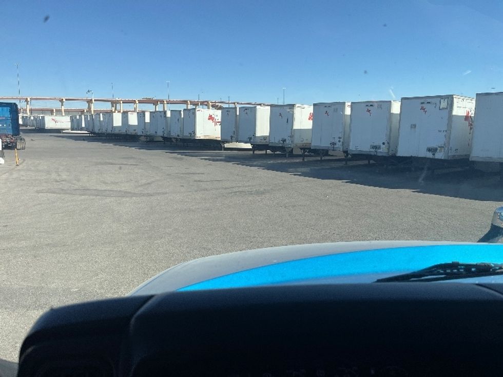 Sleeper Tractor-Heavy Duty Tractors-International-2020-LT625-El Paso-TX-727,692\n\t\tmiles-$ 29,750 - Image 11