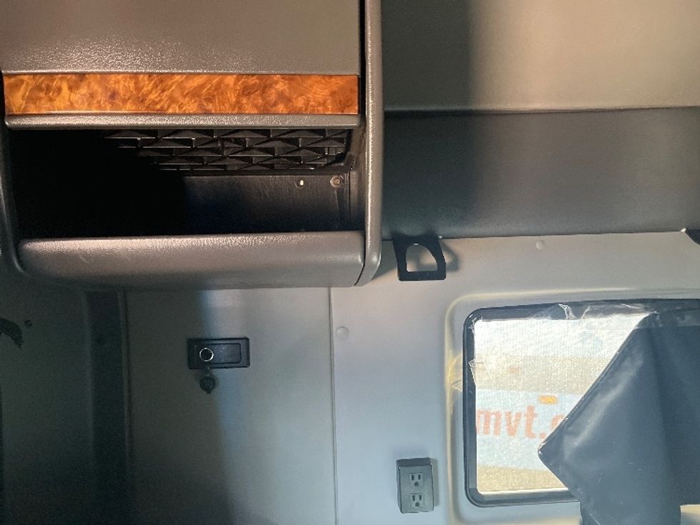 Sleeper Tractor-Heavy Duty Tractors-International-2020-LT625-El Paso-TX-727,692\n\t\tmiles-$ 29,750 - Image 19