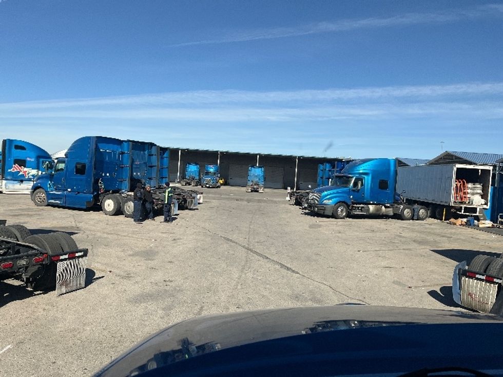 Sleeper Tractor-Heavy Duty Tractors-International-2020-LT625-El Paso-TX-729,304\n\t\tmiles-$ 29,750 - Image 11