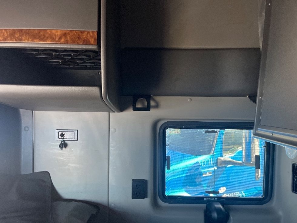 Sleeper Tractor-Heavy Duty Tractors-International-2020-LT625-El Paso-TX-729,304\n\t\tmiles-$ 29,750 - Image 19