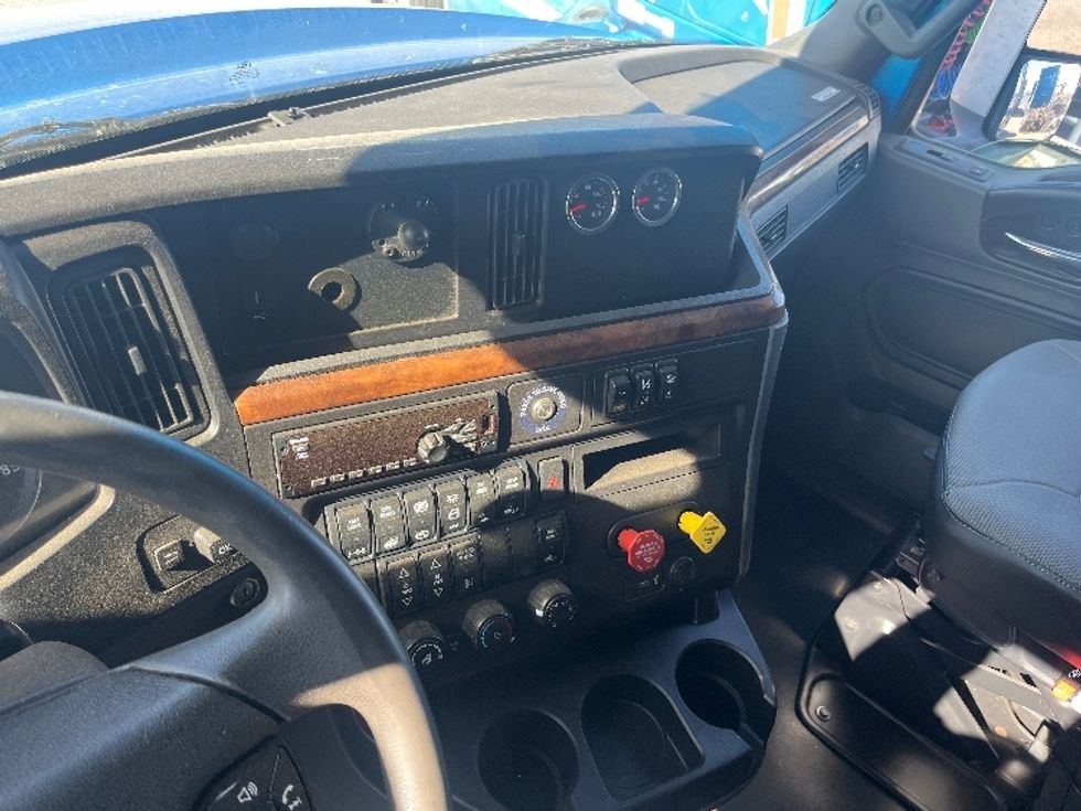 Sleeper Tractor-Heavy Duty Tractors-International-2020-LT625-El Paso-TX-731,620\n\t\tmiles-$ 29,500 - Image 10