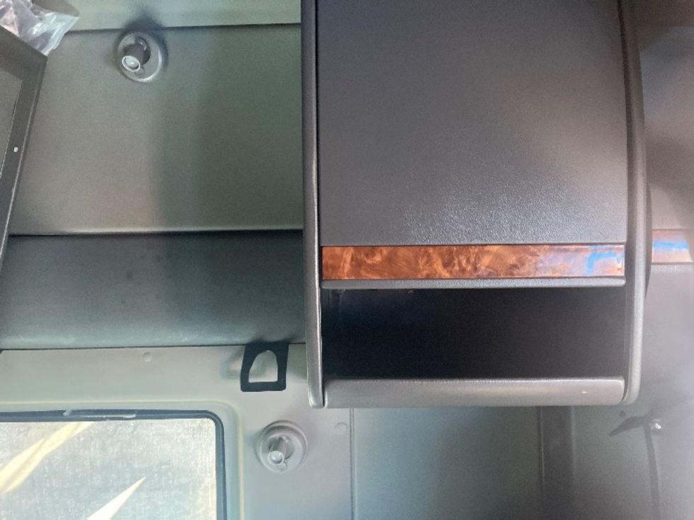 Sleeper Tractor-Heavy Duty Tractors-International-2020-LT625-El Paso-TX-731,620\n\t\tmiles-$ 29,500 - Image 18