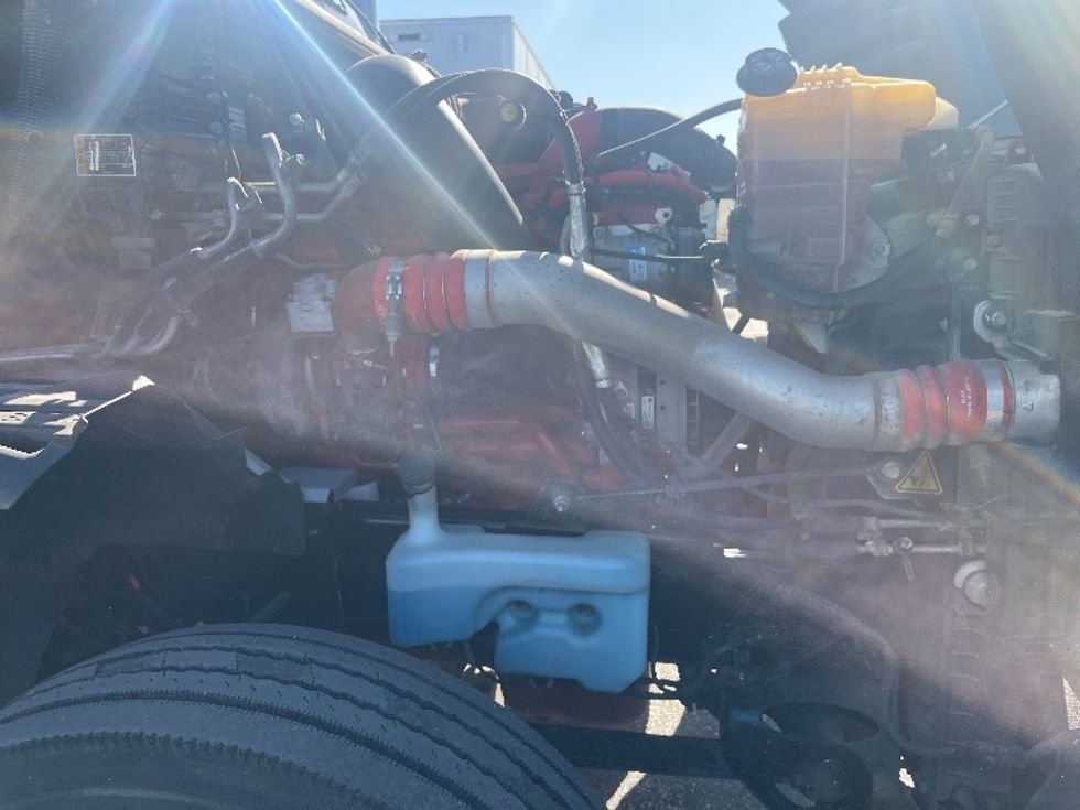 Sleeper Tractor-Heavy Duty Tractors-International-2020-LT625-El Paso-TX-731,620\n\t\tmiles-$ 29,500 - Image 20