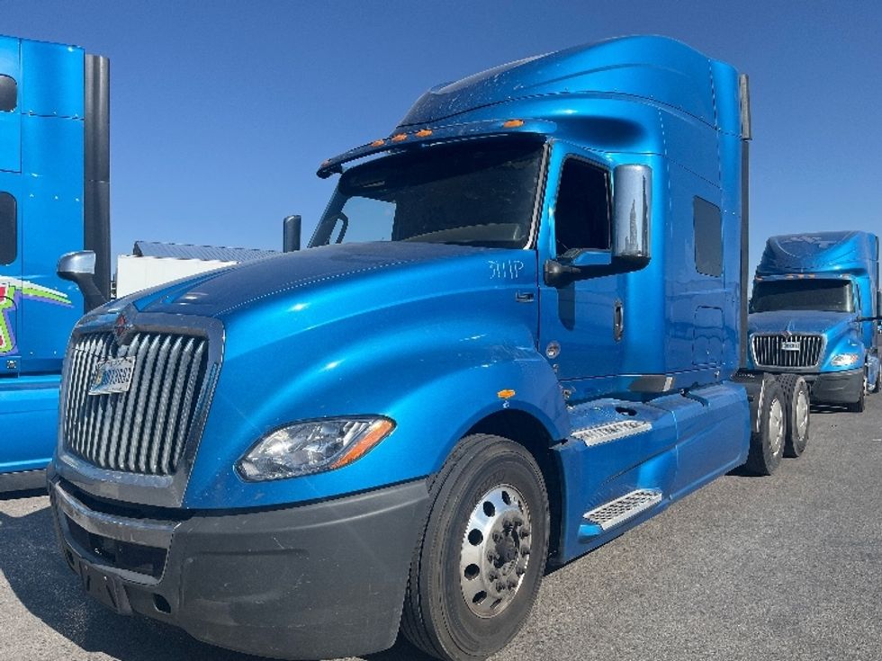 Sleeper Tractor-Heavy Duty Tractors-International-2020-LT625-El Paso-TX-731,620\n\t\tmiles-$ 29,500 - Image 3
