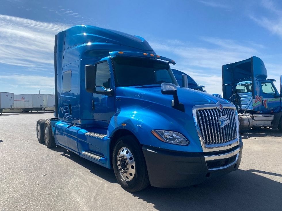 Sleeper Tractor-Heavy Duty Tractors-International-2020-LT625-El Paso-TX-731,976\n\t\tmiles-$ 29,500 - Image 1