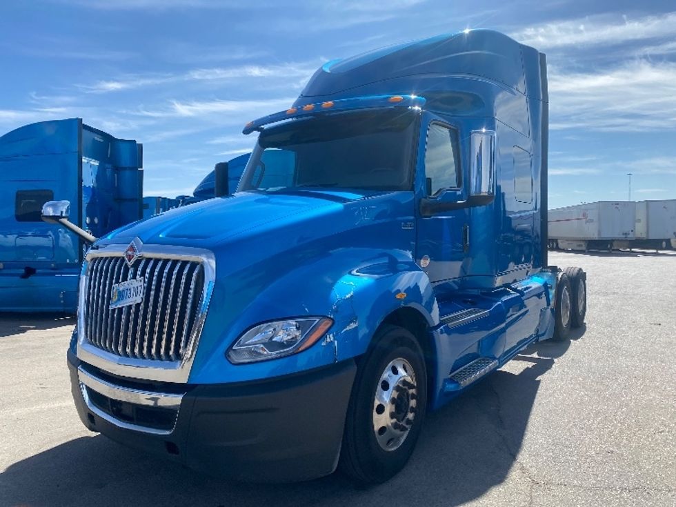 2020 International LT625 LT photo 3
