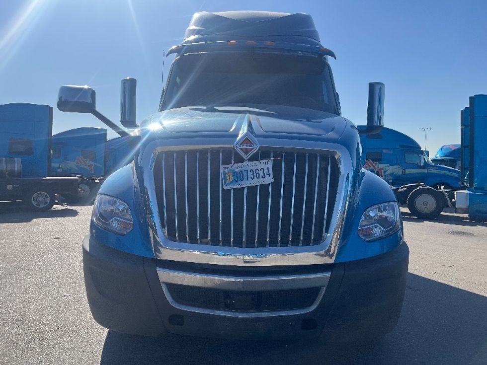 Sleeper Tractor-Heavy Duty Tractors-International-2020-LT625-El Paso-TX-733,257\n\t\tmiles-$ 29,500 - Image 2