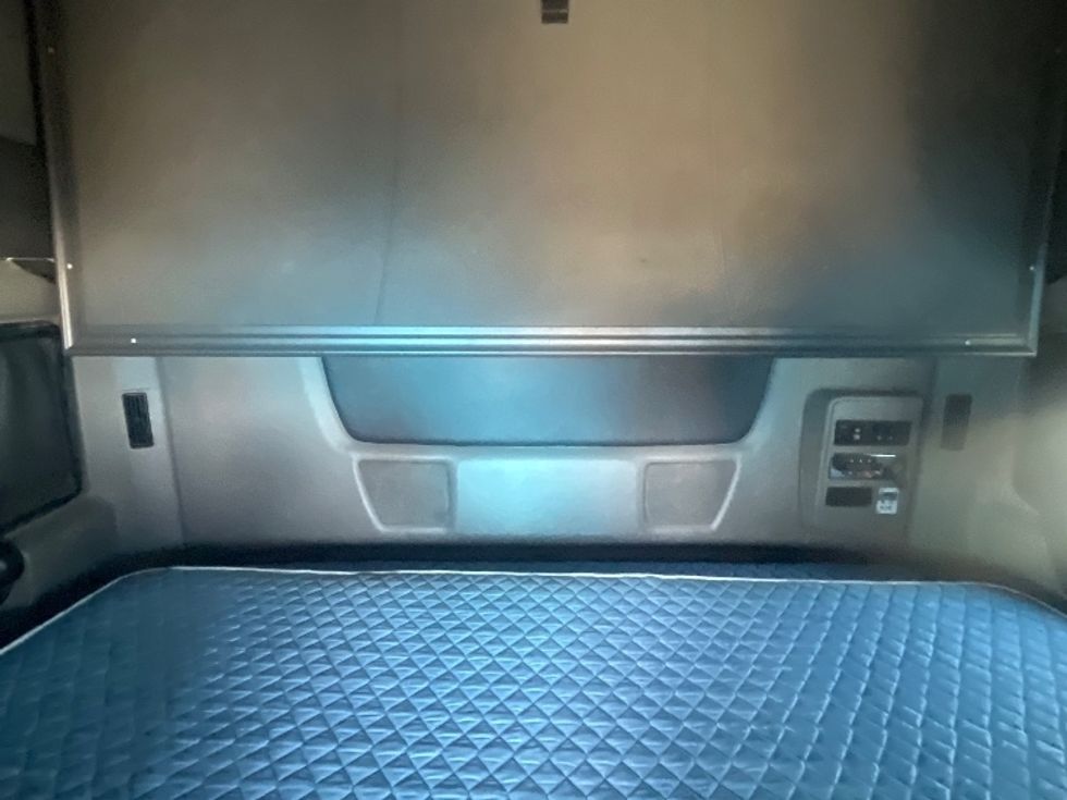 Sleeper Tractor-Heavy Duty Tractors-International-2020-LT625-El Paso-TX-733,793\n\t\tmiles-$ 29,250 - Image 16