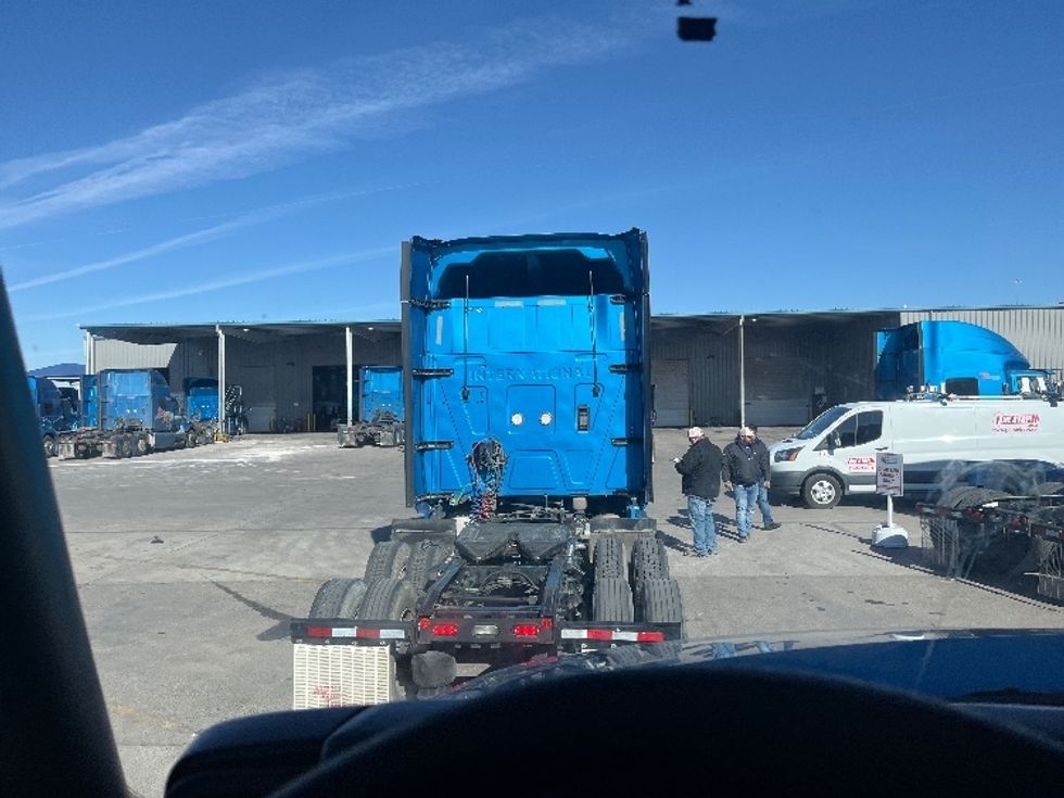 Sleeper Tractor-Heavy Duty Tractors-International-2020-LT625-El Paso-TX-734,173\n\t\tmiles-$ 29,250 - Image 11