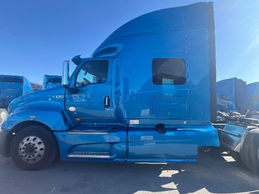 Sleeper Tractor-Heavy Duty Tractors-International-2020-LT625-El Paso-TX-734,173\n\t\tmiles-$ 29,250 - Image 4