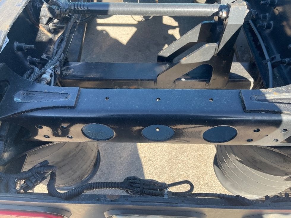 Sleeper Tractor-Heavy Duty Tractors-International-2020-LT625-El Paso-TX-734,173\n\t\tmiles-$ 29,250 - Image 6