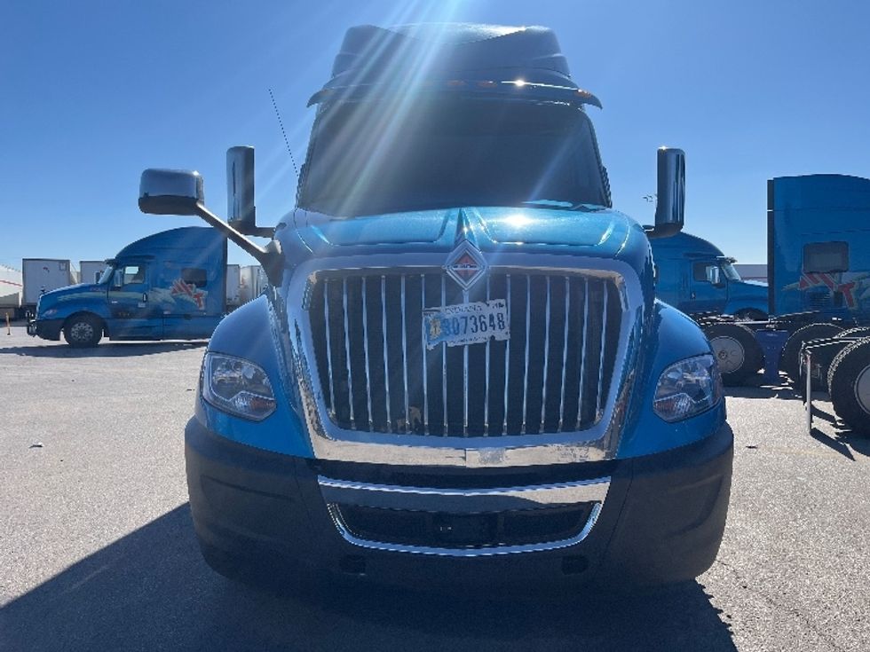 Sleeper Tractor-Heavy Duty Tractors-International-2020-LT625-El Paso-TX-734,681\n\t\tmiles-$ 29,250 - Image 2