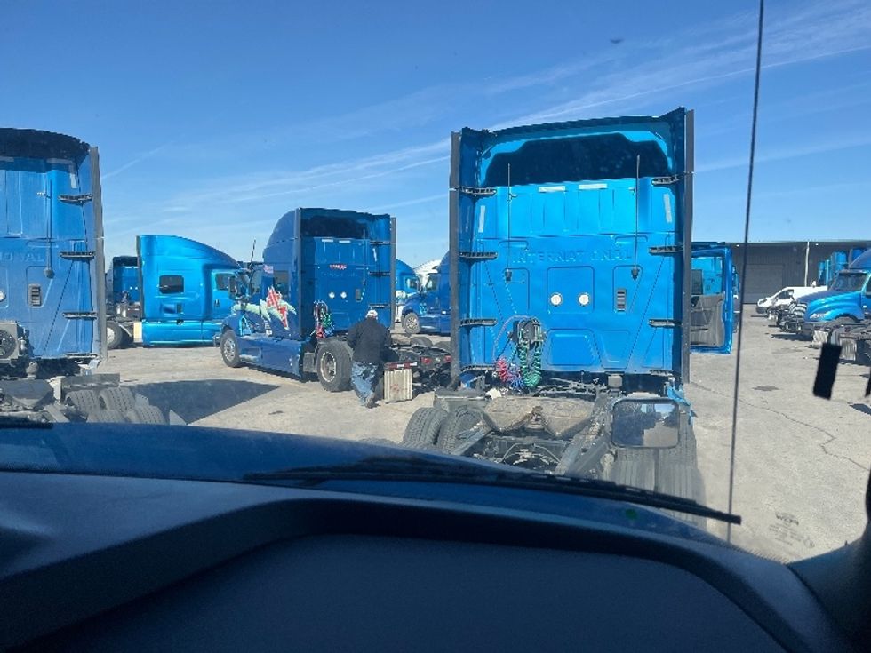 2020 International LT625 LT photo 13