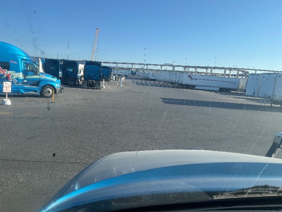 Sleeper Tractor-Heavy Duty Tractors-International-2020-LT625-El Paso-TX-735,301\n\t\tmiles-$ 28,000 - Image 11