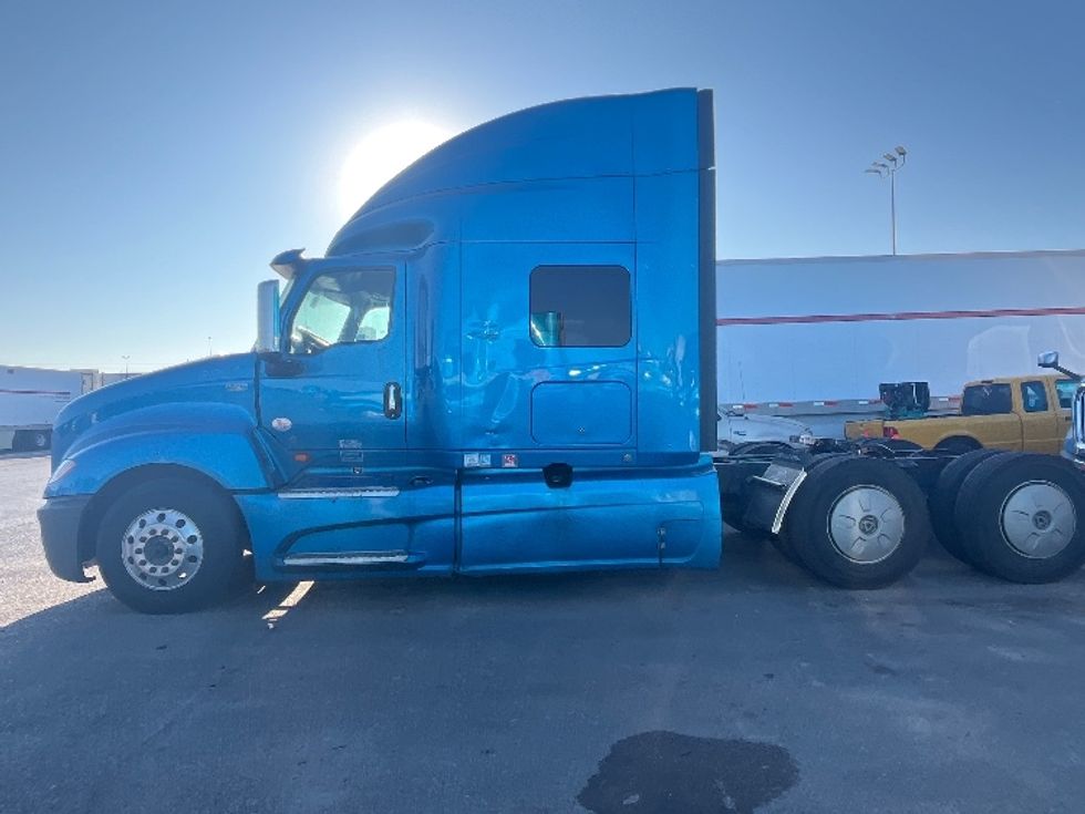 Sleeper Tractor-Heavy Duty Tractors-International-2020-LT625-El Paso-TX-735,301\n\t\tmiles-$ 28,000 - Image 4