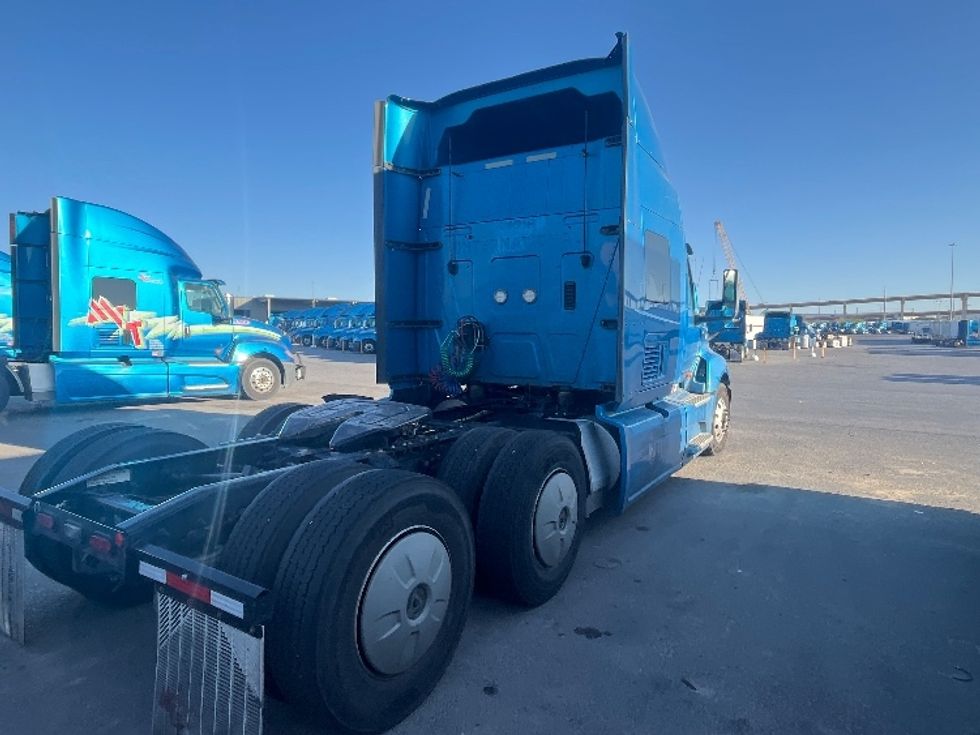 Sleeper Tractor-Heavy Duty Tractors-International-2020-LT625-El Paso-TX-735,301\n\t\tmiles-$ 28,000 - Image 7