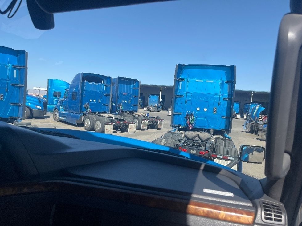 Sleeper Tractor-Heavy Duty Tractors-International-2020-LT625-El Paso-TX-737,824\n\t\tmiles-$ 29,000 - Image 14