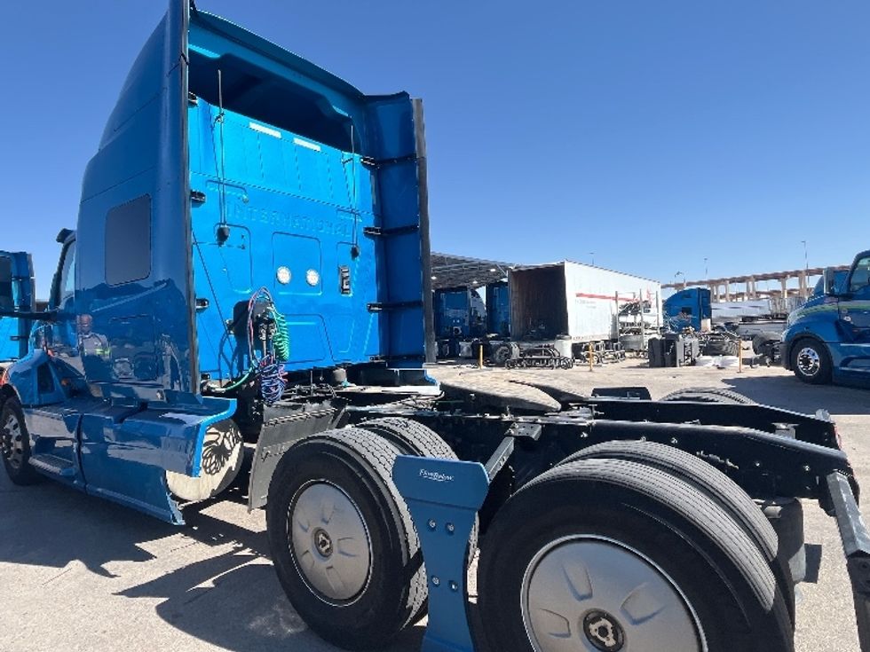 Sleeper Tractor-Heavy Duty Tractors-International-2020-LT625-El Paso-TX-737,824\n\t\tmiles-$ 29,000 - Image 5