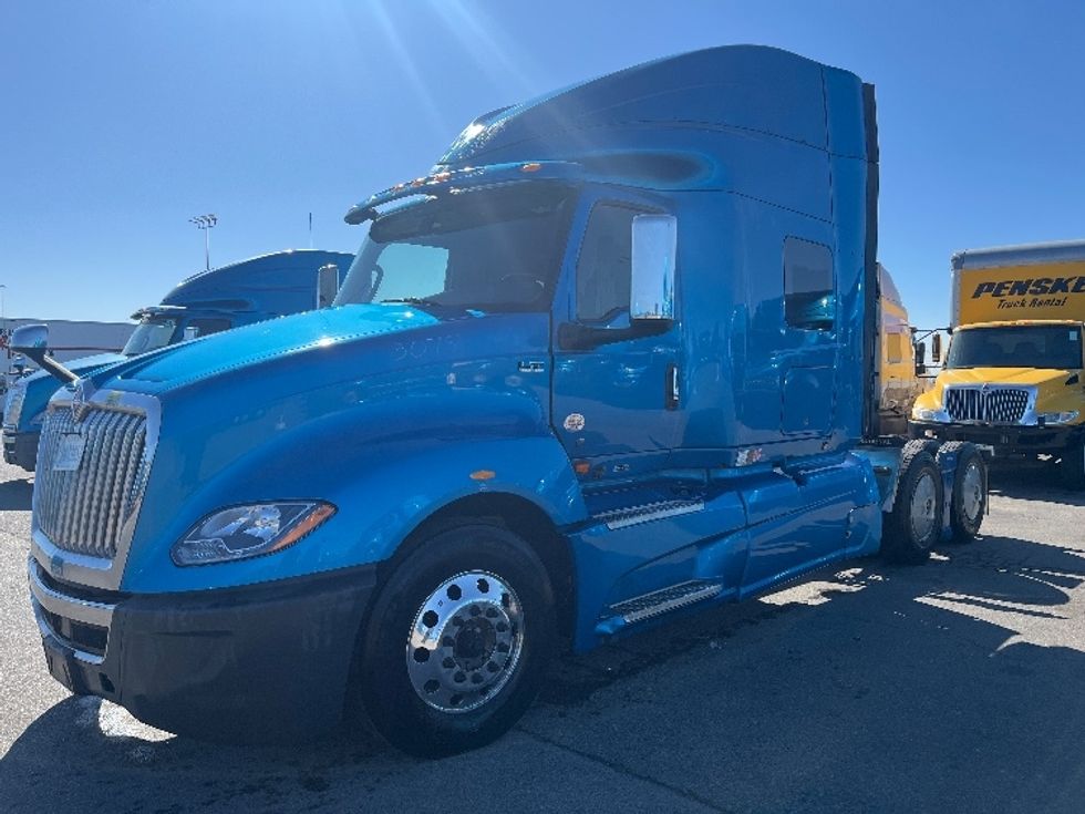 Sleeper Tractor-Heavy Duty Tractors-International-2020-LT625-El Paso-TX-738,583\n\t\tmiles-$ 29,000 - Image 3