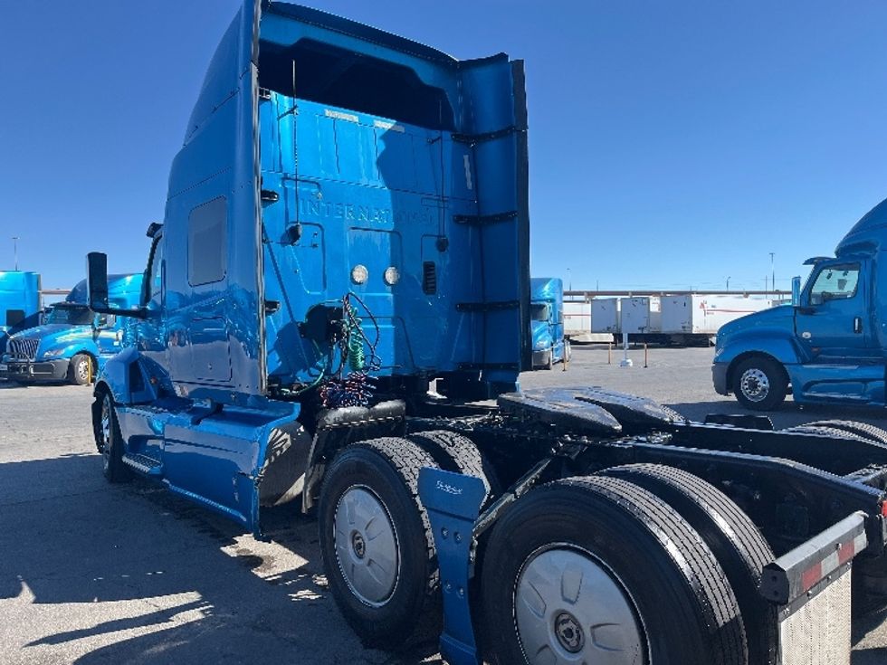 Sleeper Tractor-Heavy Duty Tractors-International-2020-LT625-El Paso-TX-738,583\n\t\tmiles-$ 29,000 - Image 5
