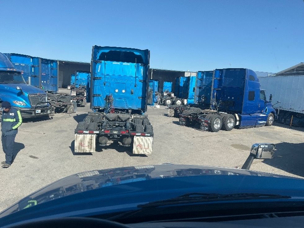 Sleeper Tractor-Heavy Duty Tractors-International-2020-LT625-El Paso-TX-739,519\n\t\tmiles-$ 29,000 - Image 11