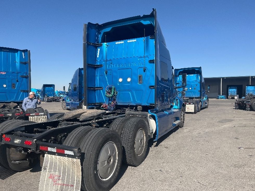 Sleeper Tractor-Heavy Duty Tractors-International-2020-LT625-El Paso-TX-739,519\n\t\tmiles-$ 29,000 - Image 7