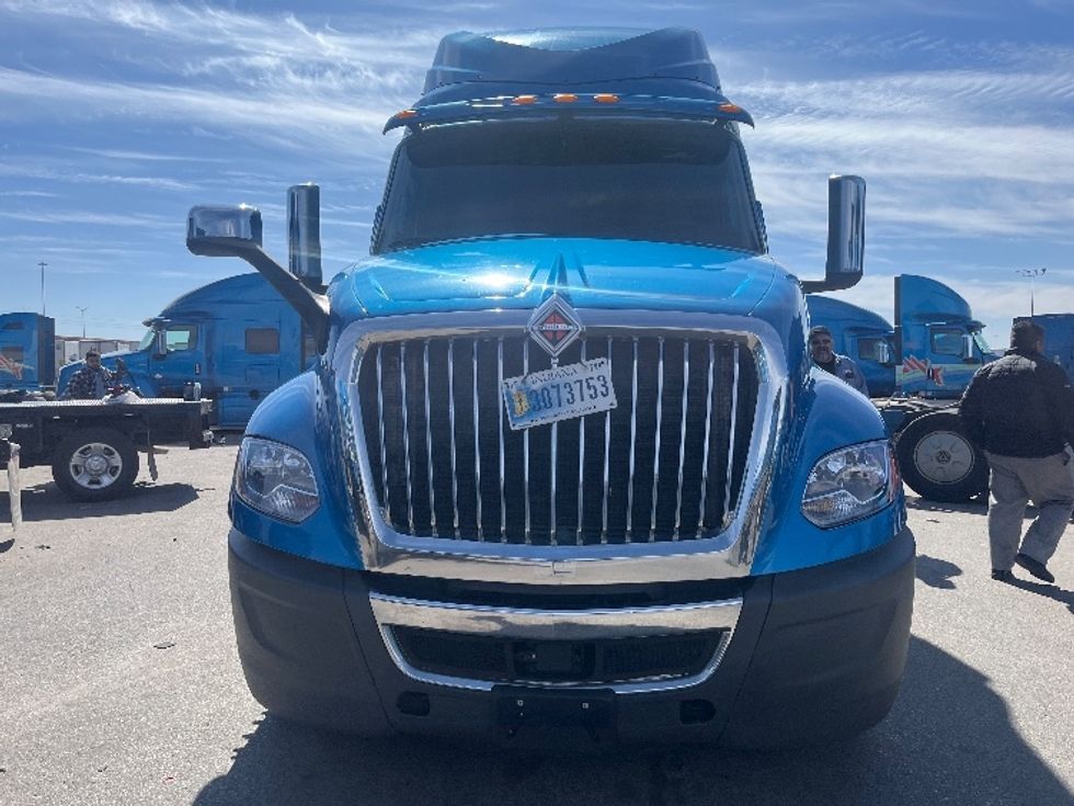 Sleeper Tractor-Heavy Duty Tractors-International-2020-LT625-El Paso-TX-739,841\n\t\tmiles-$ 29,000 - Image 2