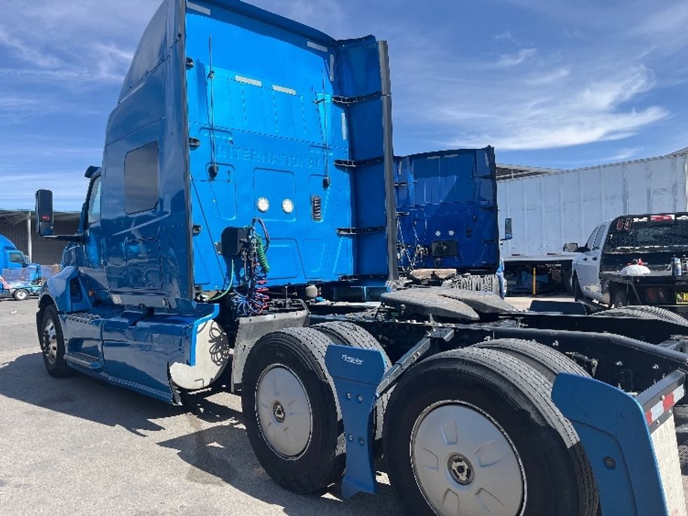 Sleeper Tractor-Heavy Duty Tractors-International-2020-LT625-El Paso-TX-739,841\n\t\tmiles-$ 29,000 - Image 5