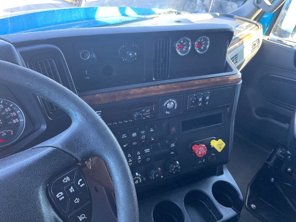 Sleeper Tractor-Heavy Duty Tractors-International-2020-LT625-El Paso-TX-739,969\n\t\tmiles-$ 29,000 - Image 10