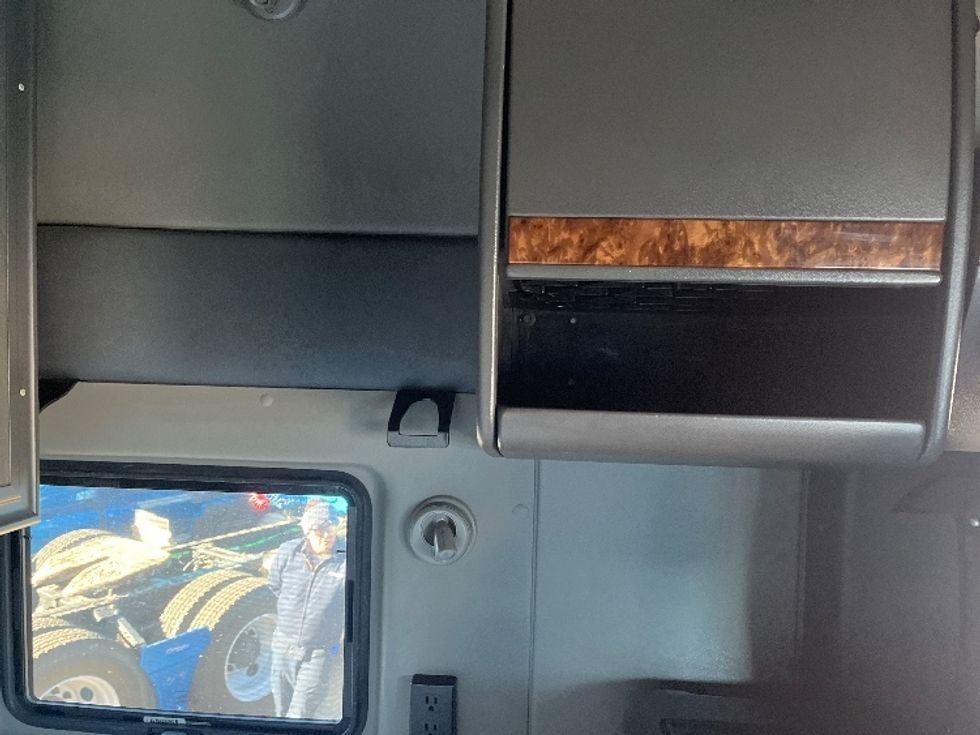 Sleeper Tractor-Heavy Duty Tractors-International-2020-LT625-El Paso-TX-739,969\n\t\tmiles-$ 29,000 - Image 18