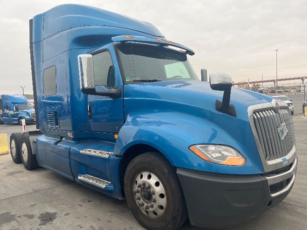 Sleeper Tractor-Heavy Duty Tractors-International-2020-LT625-El Paso-TX-741,213\n\t\tmiles-$ 28,000 - Image 1