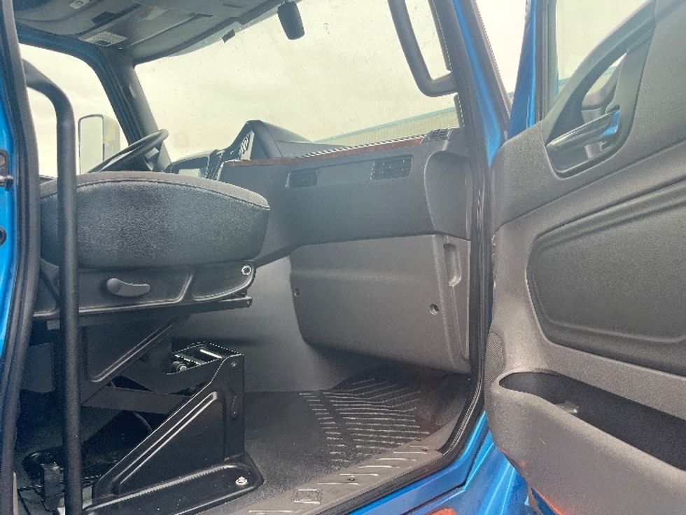 Sleeper Tractor-Heavy Duty Tractors-International-2020-LT625-El Paso-TX-741,213\n\t\tmiles-$ 28,000 - Image 13