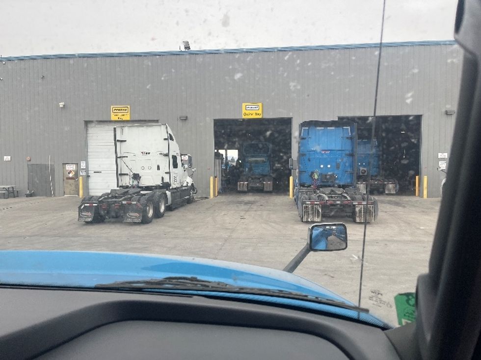 Sleeper Tractor-Heavy Duty Tractors-International-2020-LT625-El Paso-TX-741,213\n\t\tmiles-$ 28,000 - Image 14