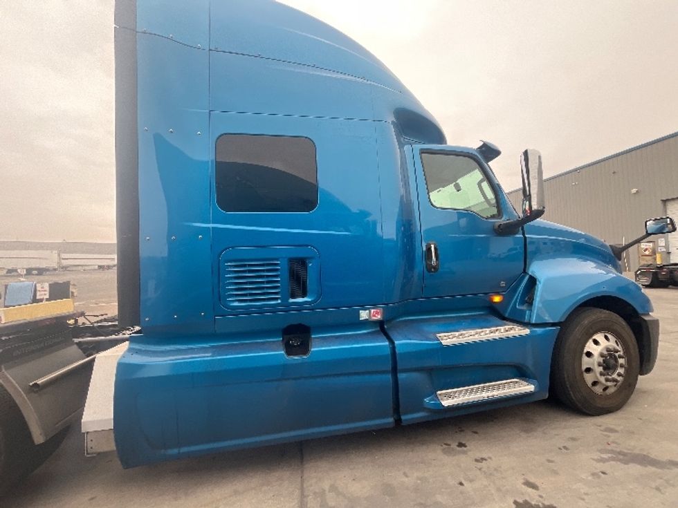 Sleeper Tractor-Heavy Duty Tractors-International-2020-LT625-El Paso-TX-741,213\n\t\tmiles-$ 28,000 - Image 8