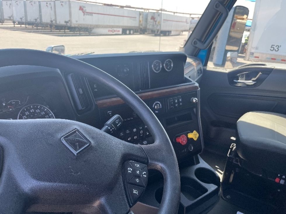 Sleeper Tractor-Heavy Duty Tractors-International-2020-LT625-El Paso-TX-741,340\n\t\tmiles-$ 23,750 - Image 10