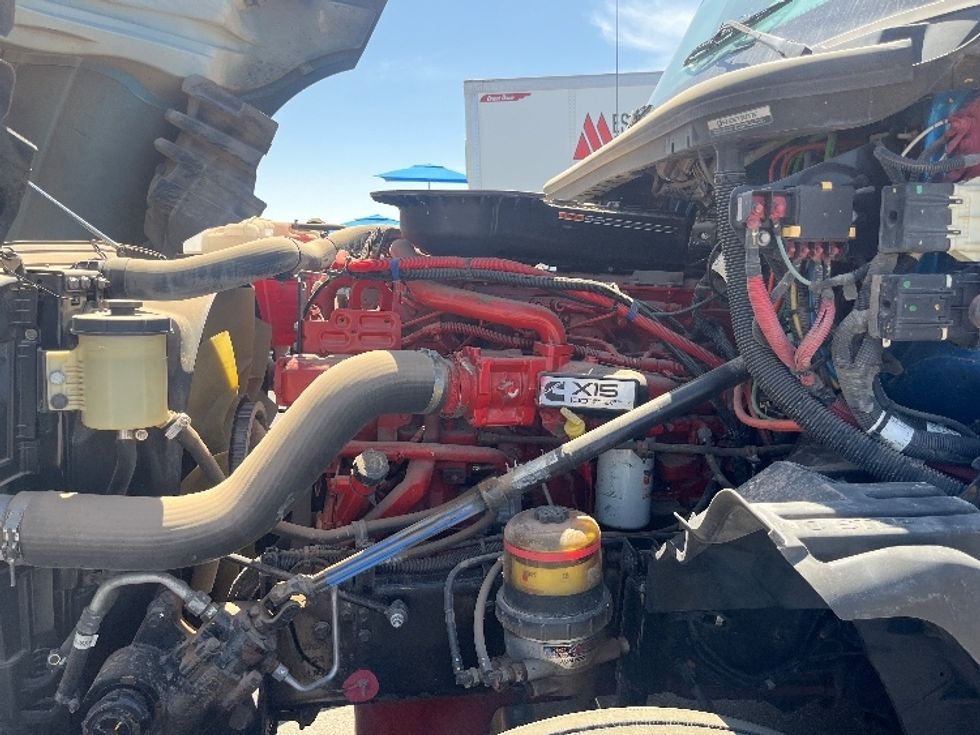 Sleeper Tractor-Heavy Duty Tractors-International-2020-LT625-El Paso-TX-741,340\n\t\tmiles-$ 23,750 - Image 21